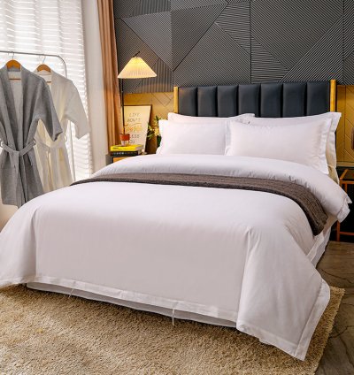 Hotel bedding set